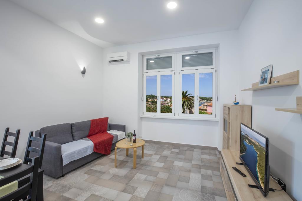 Apartments Villa Adrienne Mali Losinj Bagian luar foto